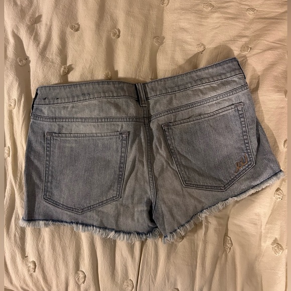 Express shorts, Size 10 - Picture 2 of 3